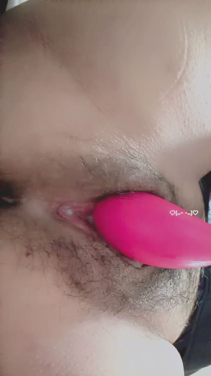  : 特寫摩擦小穴穴近距離的極致挑逗，從玩具到指尖的高潮體驗✨ #近距離特寫 #玩具 #性感# 小穴#玩具#毛毛#自慰