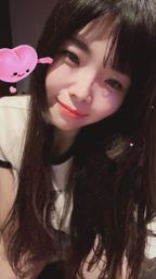 glory1120 : 捕捉到一隻超甜少女,這份愛心請記得收下喔!💕 #甜美少女 #手指愛心 #高甜互動