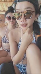 chocolady : 旅行中!恆春漂漂海咖啡,海上的閣樓客廳汁仔冰😆海也是汁~呢妮!☀️👙 #比基尼 #閨蜜 #陽光女孩 #日常分享
