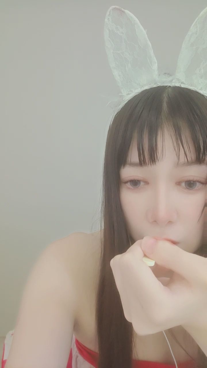 uandmint_787 : 專屬我們的甜點時間 🐰🥄 #近距離 #親密互動 #甜心