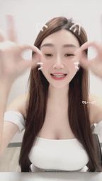 monster0808 : 接收我的專屬愛心光波!準備好接聽這通電話了嗎?❤️ #愛心手勢 #甜美女孩 #心動互動