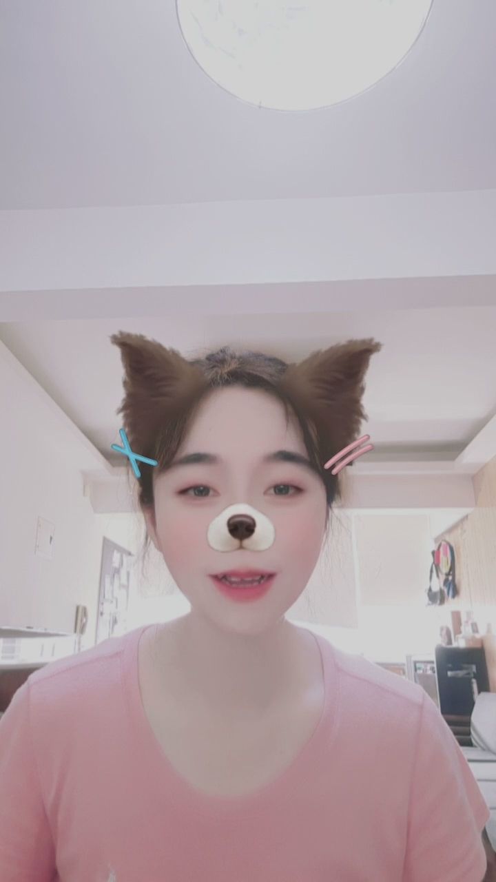  : 跟著節奏一起搖擺！這段充滿活力的律動你給幾分？😍🎵 #萌妹 #舞蹈 #律動 #可愛 #直播日常