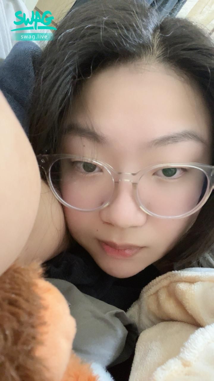 fornnarax : 還是不知道怎麼處理委屈的情緒 只能躺在床上一直哭