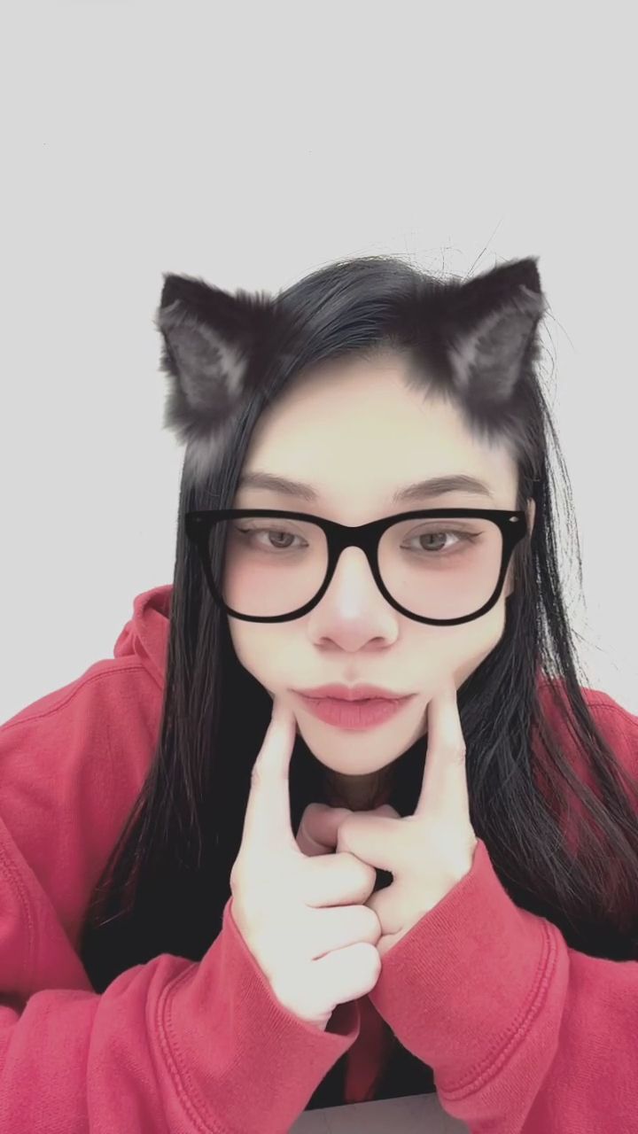 tty_030 : 雙手托腮加上捏臉殺，這隻小貓咪就是在等你來互動呀！🐾 #捏臉殺 #女友視角 #可愛