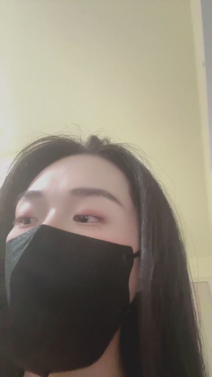  : 黑色還是白色蕾絲？今晚你選哪一件呢？🖤🤍 #蕾絲 #性感穿搭 #私藏分享