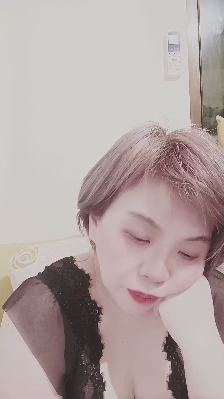  : 從溫柔到活潑只需要一秒鐘！最後那個笑容也太迷人了吧😆 #反差萌 #真情流露 #開心日常