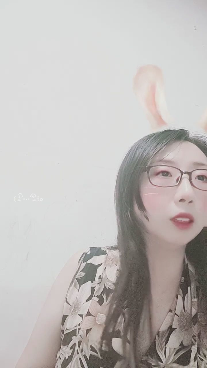  : 濕爆誘惑意想不到的神祕視角切換✨ #低視角 #曲線 #驚喜 解鎖 濕訊我送淫片