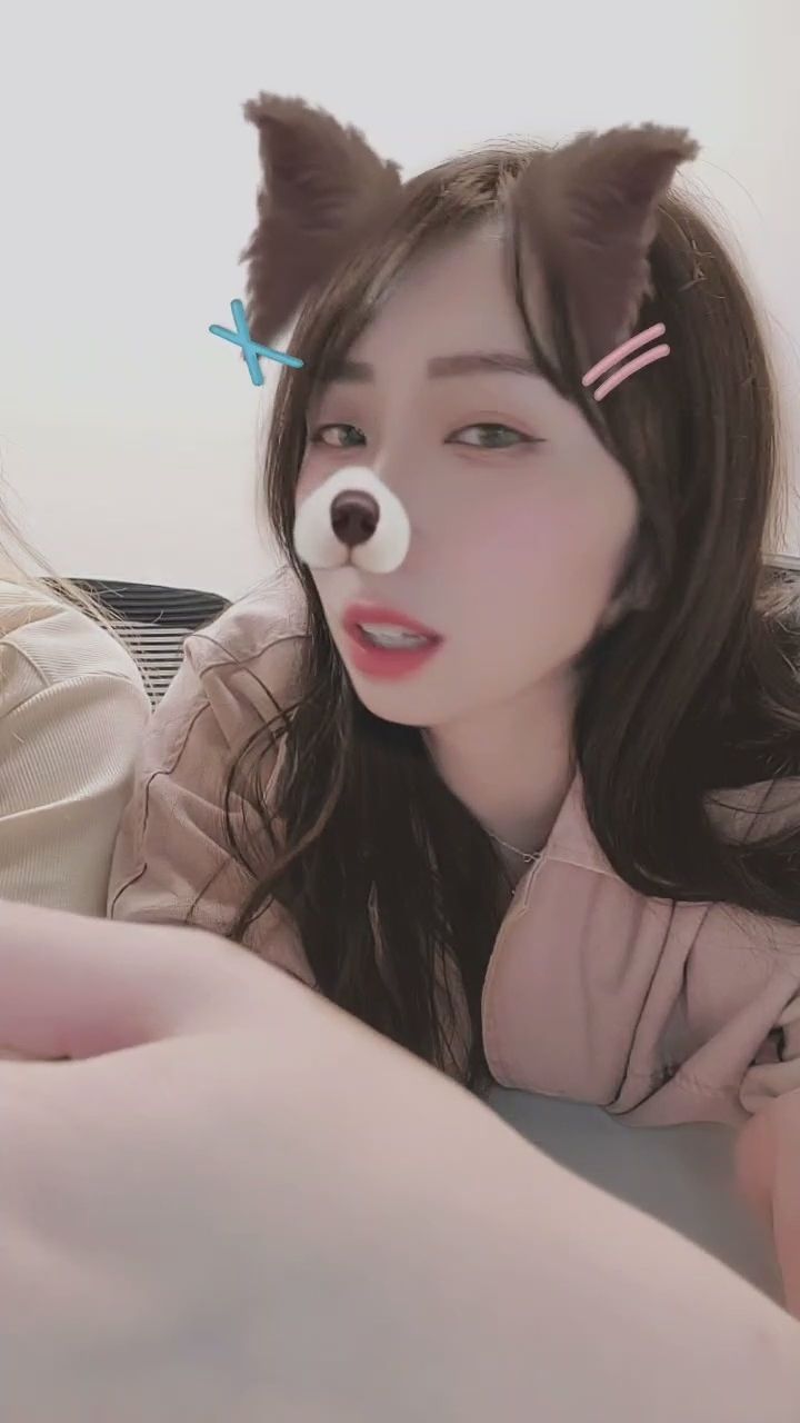  : 靠近一點看～最後的眨眼有沒有電到你呢？😉💕 #可愛女孩 #心動瞬間 #眨眼
