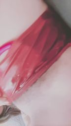 faye_faye : 從迷人眼神到下半身大膽特寫,這場紅色視覺盛宴你準備好迎接了嗎?🔥 #性感 #誘惑 #特寫