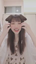 muko_yu : 被這張可愛的臉頰融化了嗎?快來捏捏看!❤️ #俏皮萌妹 #甜美互動 #捏臉