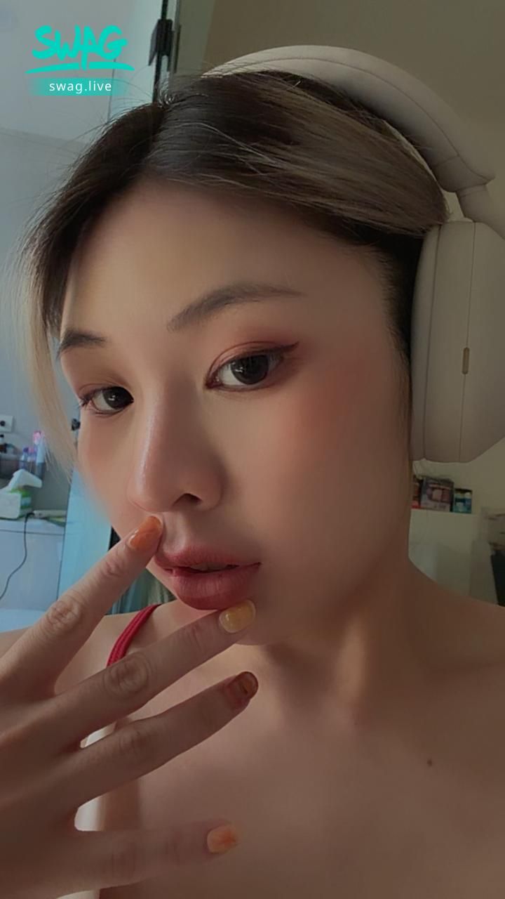  : Babe今天的妝感用一句話形容給我🫣有私訊說的都可以領福利❤️❤️❤️ #日常 #生活 #性感 #可愛 #露臉 #私訊