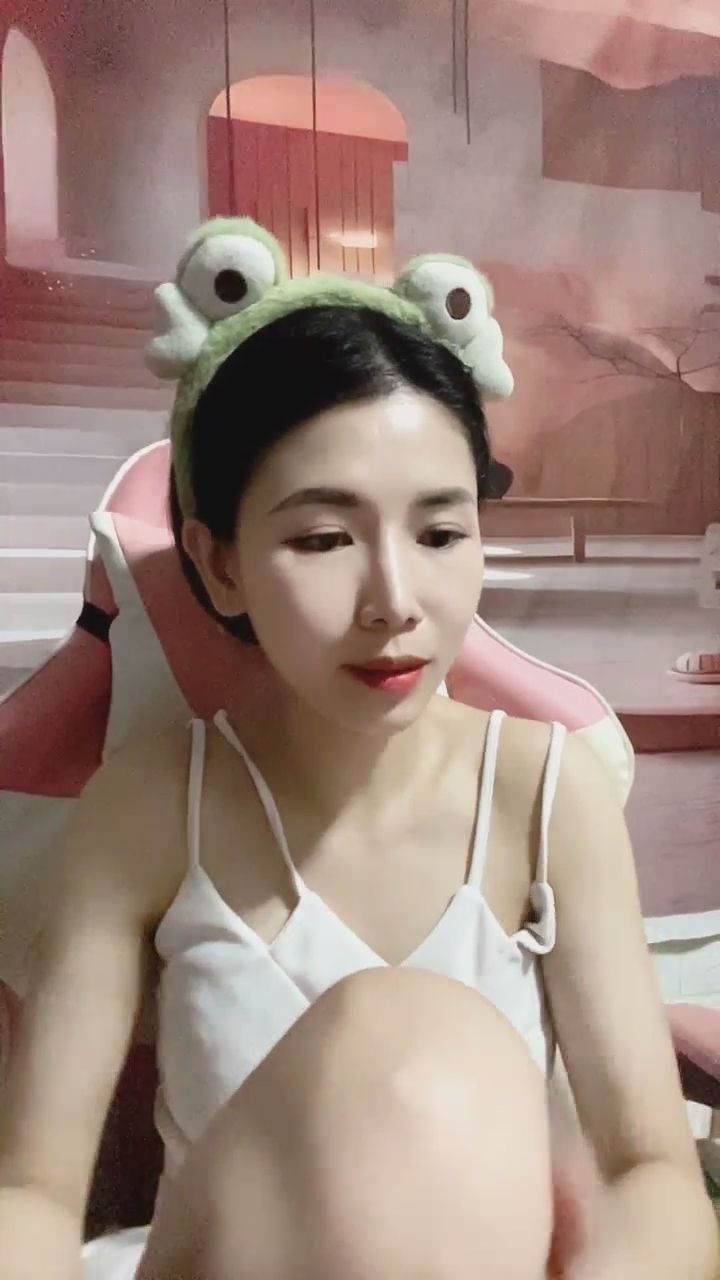  : 打遊戲累了嗎？陪我一起伸展放鬆一下吧～🥰✨ #實況主 #互動 #日常 #可愛