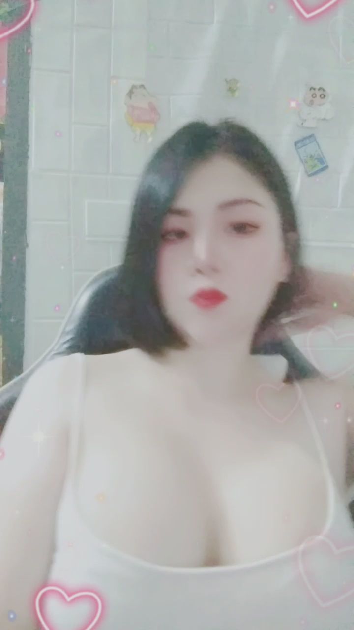  : 簡單的日常穿搭與隨性擺拍✨ #日常 #擺拍 #氣質