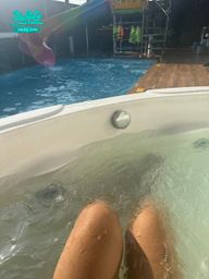 : 💦🏖️