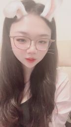 mei101010 : 被我發現你在偷偷看我了對吧?🐰💗 #兔耳女孩 #甜美笑容 #心跳漏一拍