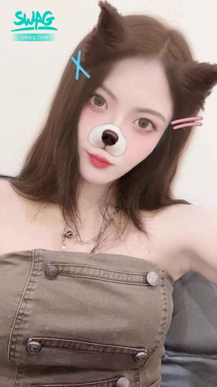 dor_a0819 : 今晚六點準時開播❣️❣️❣️✨✨✨
來直播間一起吃吃喝喝聊聊吧