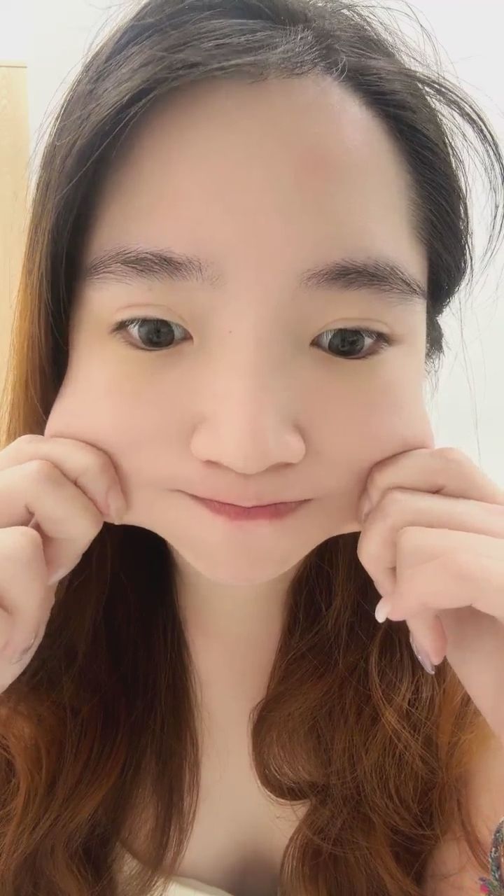  : 這Q彈的臉頰肉，是不是很想捏一下？😆 #可愛 #治癒笑容 #反差萌