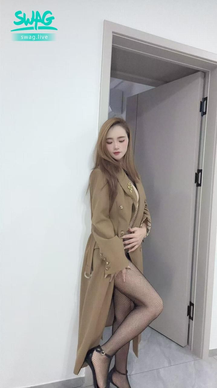 xww2233 : 文文穿這樣和哥哥約會可以嗎