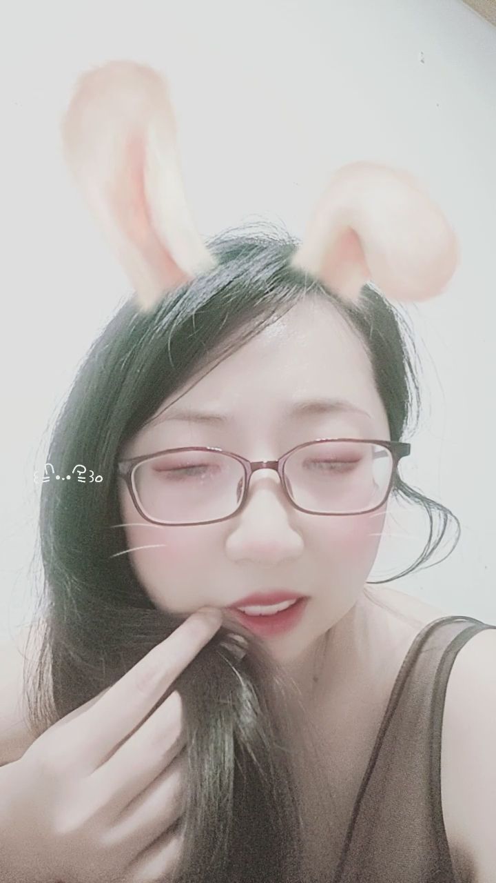 jolinbebe : 今晚的兔兔女孩有點調皮哦 🐰✨ #兔女郎 #微透視 #互動 #可愛