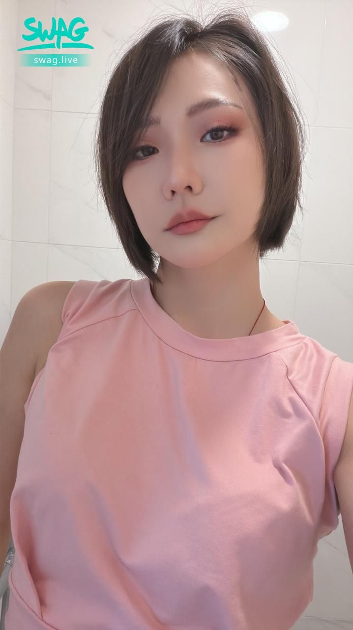 miohot : 喜歡這天的妝容嗎?