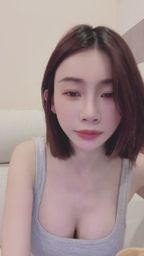 olivia__ : 喝一口、吃一口,完全藏不住的真面目♡🧋🥩🤤
Babe想不想看看果果私底下有多貪吃?✨
#反差萌 #吃貨日常 #居家生活