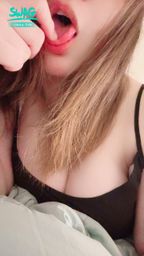nanalittlepupy : Babe問我為什麼要運動嗎?
那當然是因為人家想當🐶
(❌啊不是
那當然是因為人家的胸部要壓的人家喘不上氣了啊
#舌頭 #唇 #巨乳