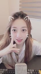 juujiu_ : 靠近一點聽你說話...肩膀的蕾絲好看嗎?🤫 #甜美誘惑 #貓耳 #實況精華