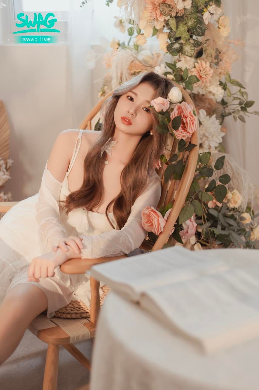 d_d..d_d : 花隨陽而開,我隨心而活💐