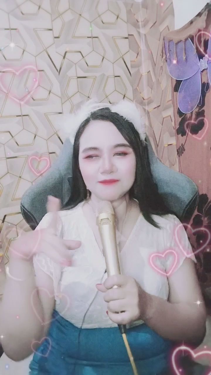  : 捕捉到你的心跳了嗎？💗🎤 #甜美系 #直播日常 #心動瞬間 #可愛