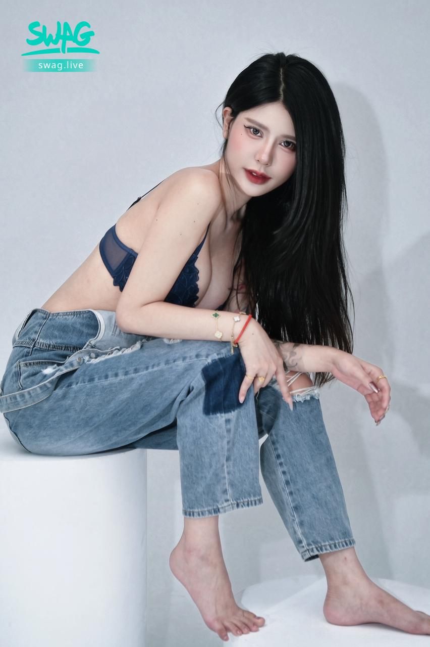 yia_920789_ : 禮拜三晚上在直播～
今天有點累🥺
