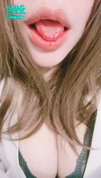 nanalittlepupy : 乖,先坐好💕這樣就流口水,等我靠近你怎麼辦?
#唇舌 #口水 #色 #騷 #舌頭