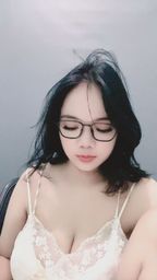 alafyuuuuu1 : 這麼近的距離,有看見我眼裡的秘密嗎?👁️❤️ #直播 #互動 #近距離