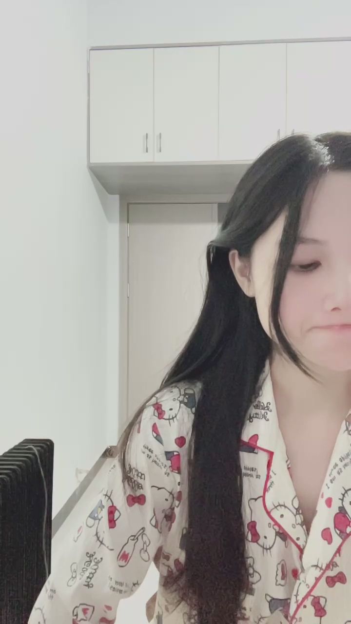  : 無法移開視線的迷人眼神... ✨ #眼神交流 #心動