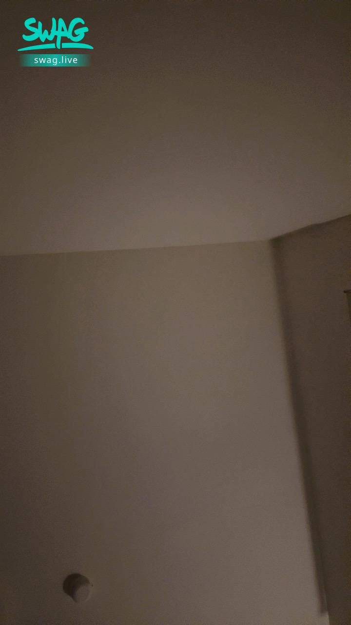 nanalittlepupy : 突然驚醒…眼睛真的疼