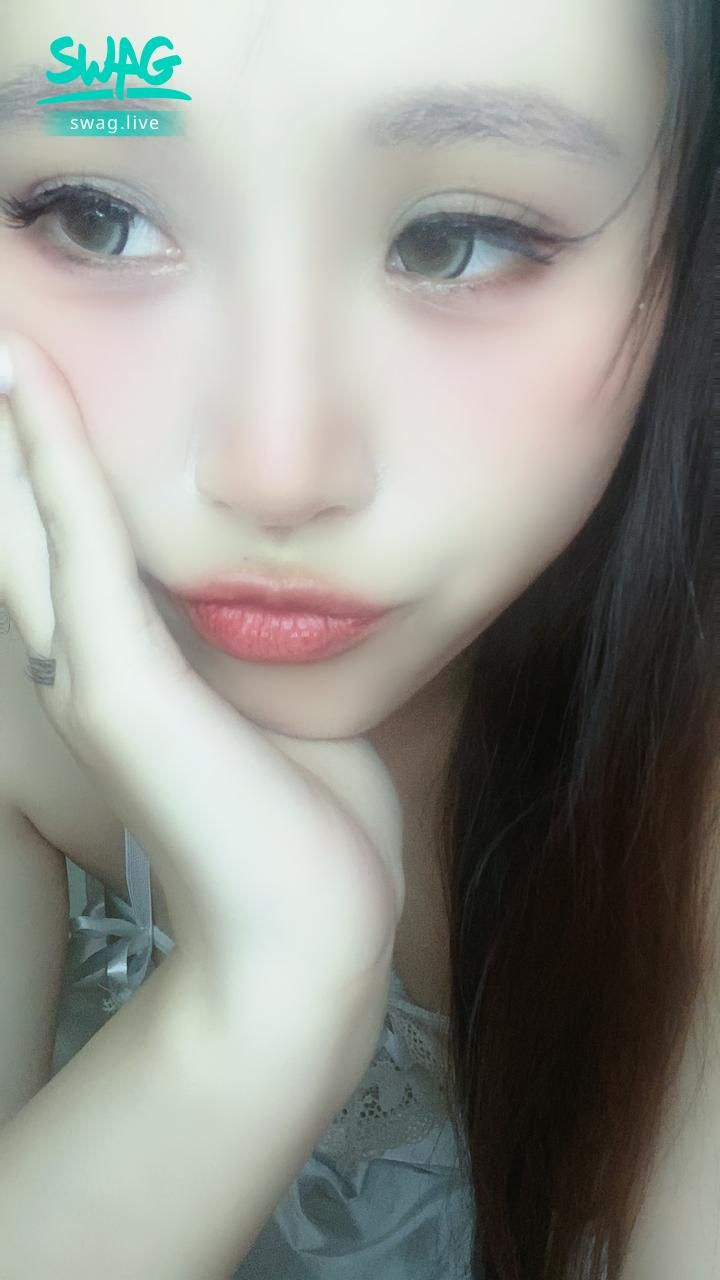 liana2x : 😘