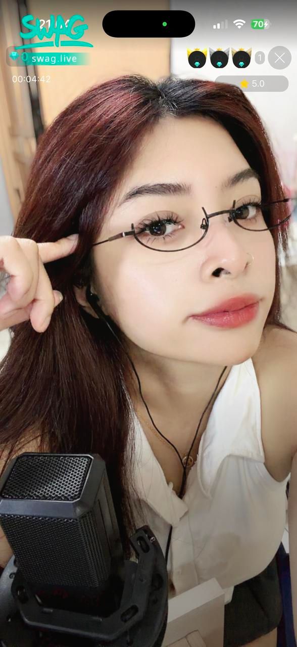 bella87 : 今天有事情耽誤改播21:30唷🥹
感謝寶寶們最近跑來跟聊天聽廢話✨
10/30 21:30-23:30