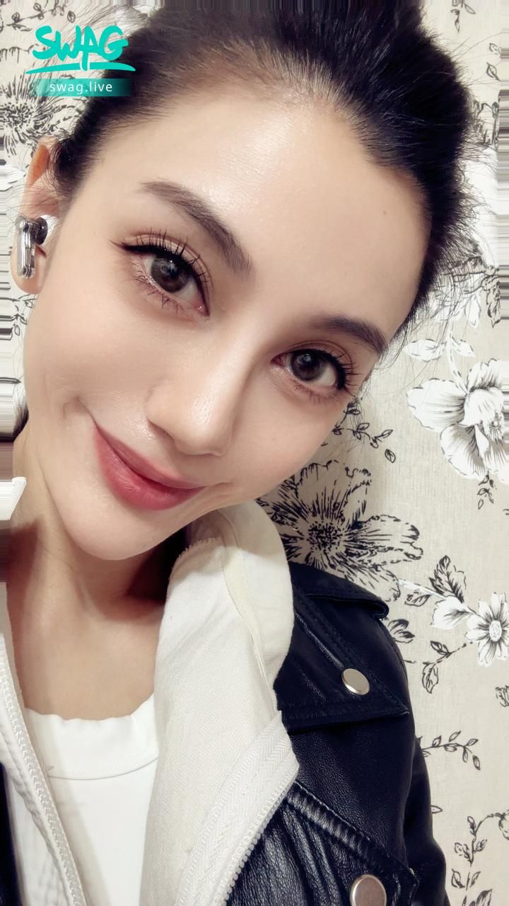 innerlighthouse : 💜時間：10/30（五）16:00-18:00
💜主題：塔羅占卜～久違的閃播請多多支持💍🙏
💜目標：達3W鑽💍
💜達標：挑戰唱歌🎤
#塔羅占卜#綠播#閒聊#才藝主播