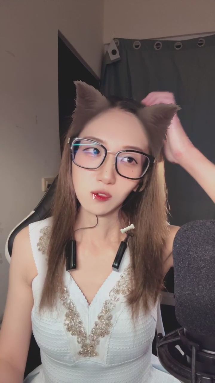 thebone : 被這隻眼鏡貓耳娘甜到了嗎？🐾👓 #貓耳娘 #眼鏡控 #甜美 #實況