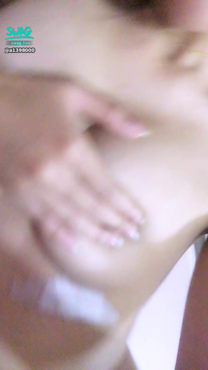 a******0 : 色情按摩 又露臉