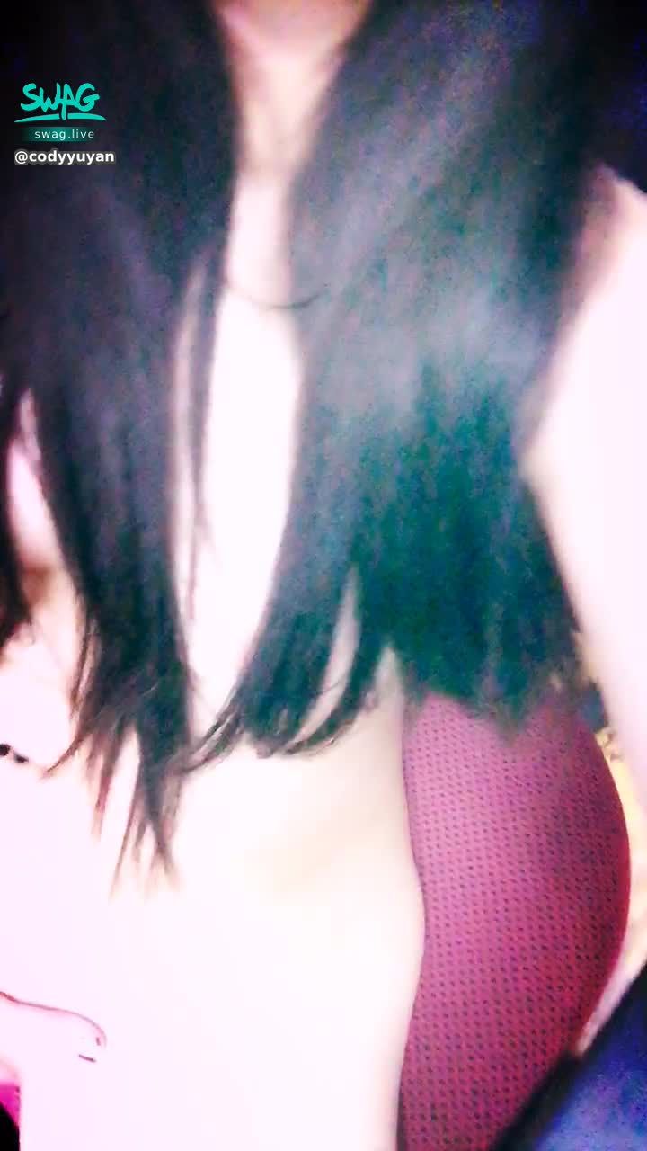 codyyuyan : 覺得我超狂🔥解鎖射爆我🔥椅子上慰慰😍看更深入1:1