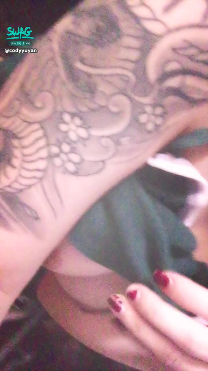 codyyuyan : 🔥露臉露點喔擠奶奶❤️