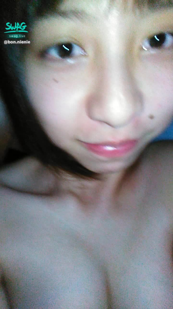 b********e : 剛吹完頭髮好熱