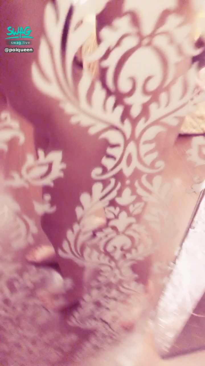 poiqueen : 站著屌打🤤