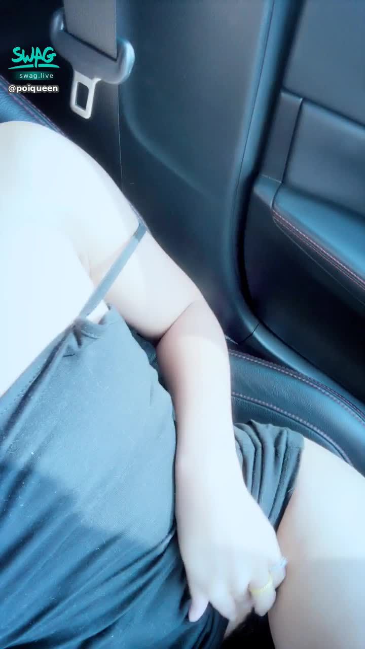 poiqueen : 女員工這樣了 老闆還不上 是不是很過分