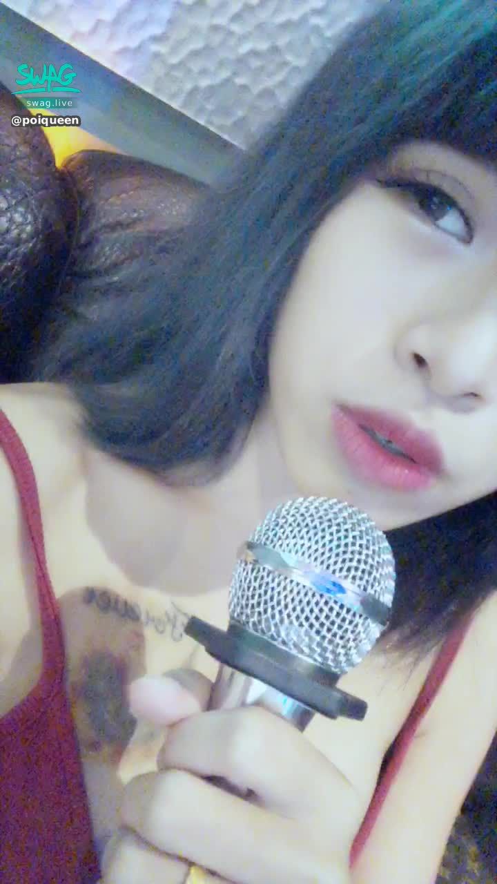 poiqueen : 出門唱歌都被以為是傳播....