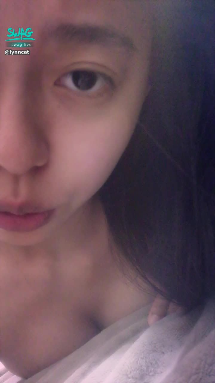 l*****t : 貓咪倒奶求求👏👏👏