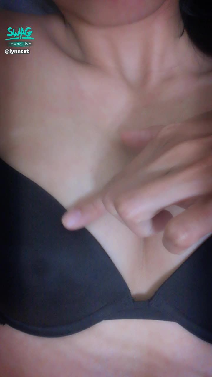 l*****t : ❤️按了還會回彈的奶👅