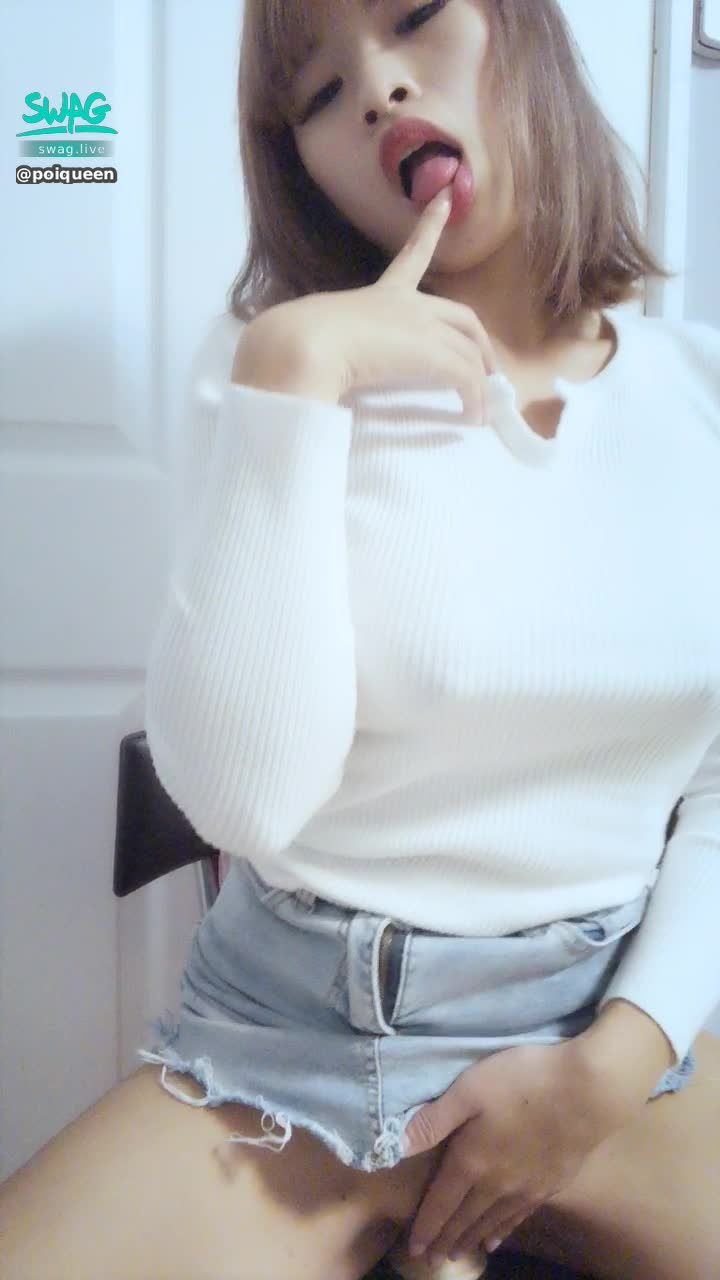 poiqueen : 🔥敢用這個姿勢露全臉的主播