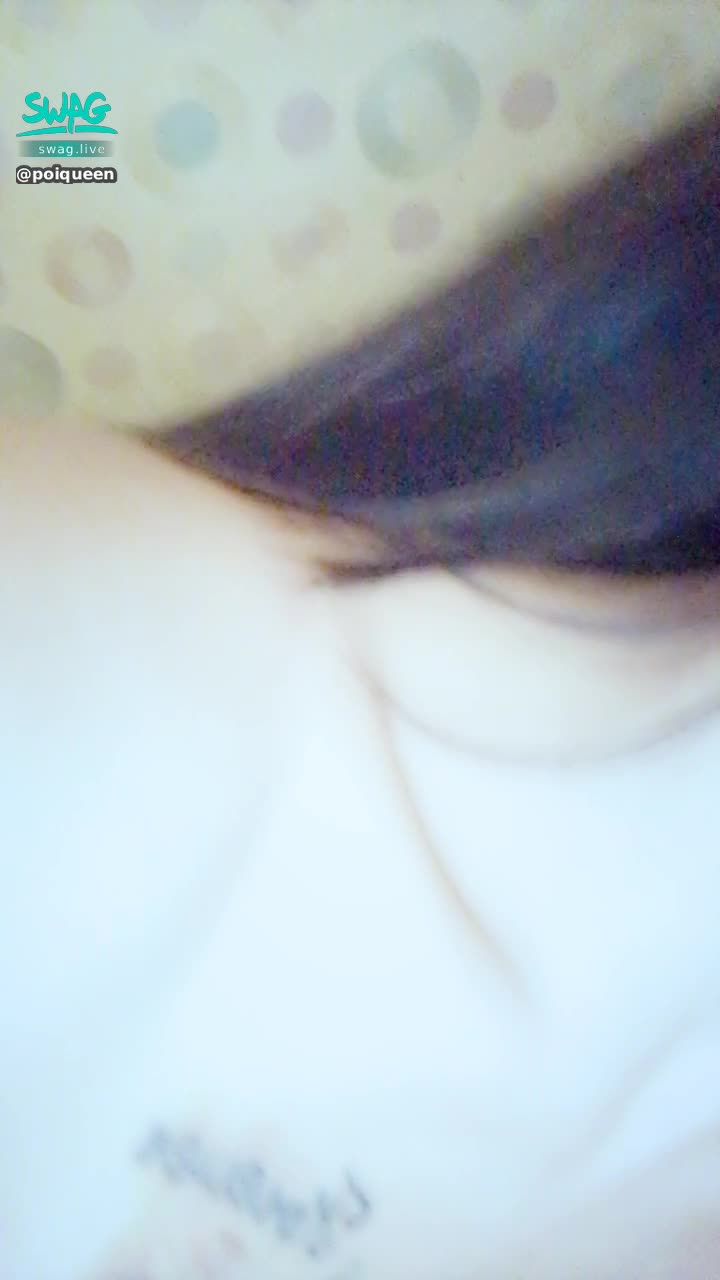 poiqueen : 🔥巨乳KTV 小丁該脫了