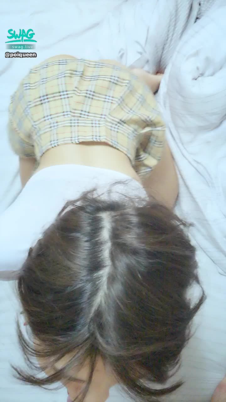 poiqueen : #制服 色氣女大生 認識男生性器官